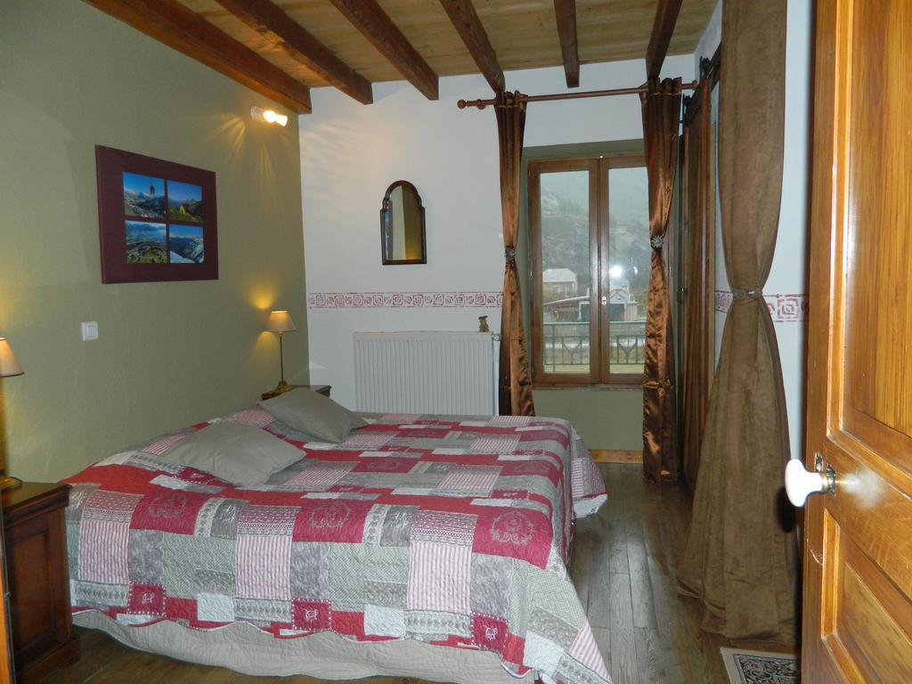 Chambre D'Hotes La Mexicaine Jausiers Esterno foto